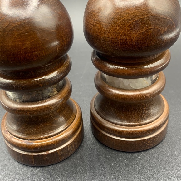 Set of Brown Wood Salt & Pepper Mills Acrylic Clear Middle Brush Silver Knobs - Picture 8 of 9